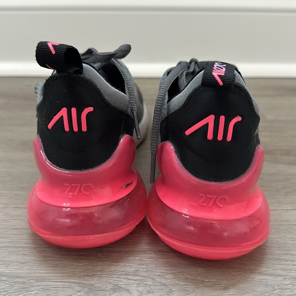 Nike Air Max 270 Women’s
SIZE 5
Smoke Grey & Hyper Pink - Picture 11 of 15